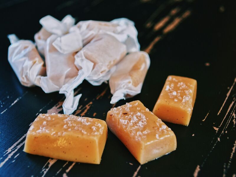 Isigny caramel shards with salted butter